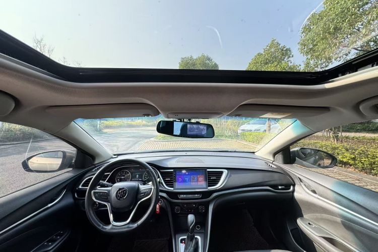 别克 英朗 2018款 18T 自动精英型局部细节18