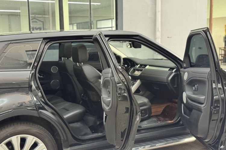 路虎 揽胜极光 2018款 240PS SE 智耀版车身外观6005