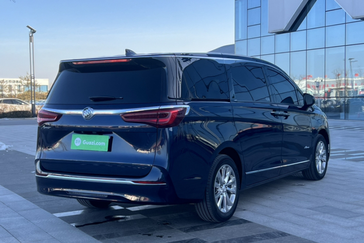 别克GL8 2020款 Avenir艾维亚 四座尊礼版车身外观6009