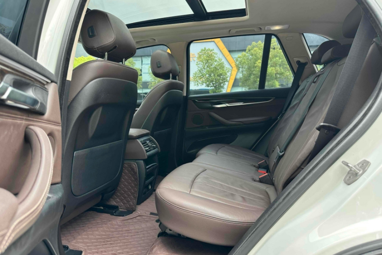 宝马X5(进口) 2014款 xDrive35i 典雅型车身外观6009