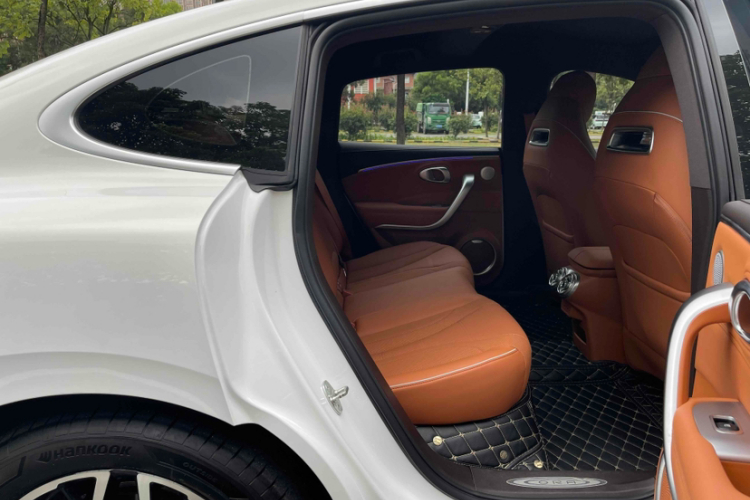 欧拉闪电猫 2022款 555km 尊贵版中控内饰7011