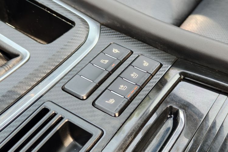 广汽传祺 传祺GS7 2017款 320T 两驱豪华智联型中控内饰7003