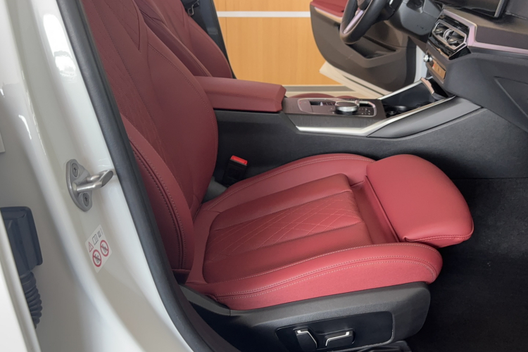 宝马3系 2024款 325i M运动套装局部细节41