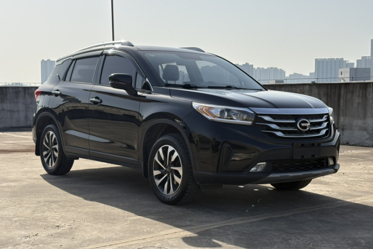 广汽传祺 传祺GS4 2018款 235T 手动两驱精英版车身外观6001