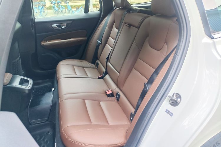 沃尔沃V60 2024款 B5 智远豪华版中控内饰7007