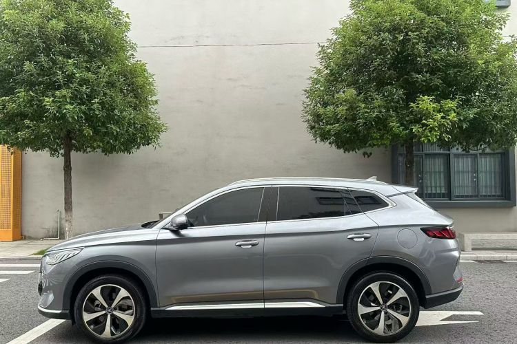 比亚迪 宋PLUS新能源 2021款 DM-i 110KM 旗舰型车身外观6003