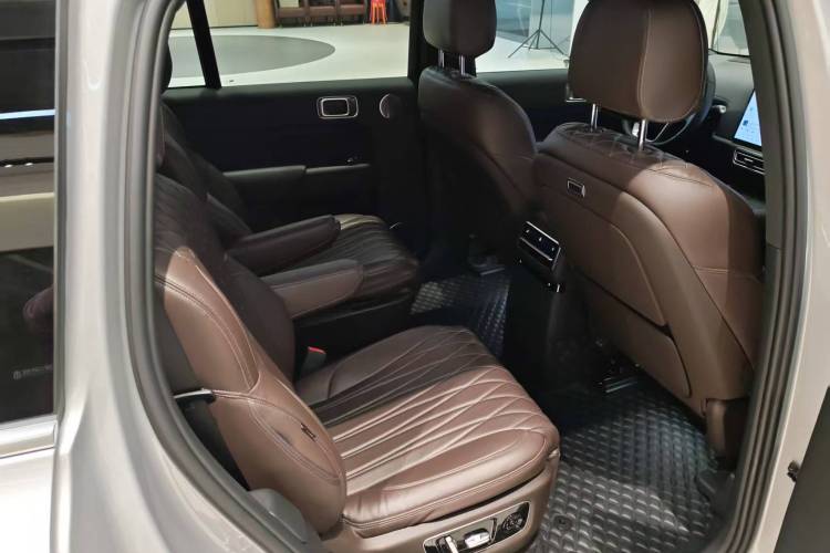 理想汽车 理想L9 2023款 Pro中控内饰7003