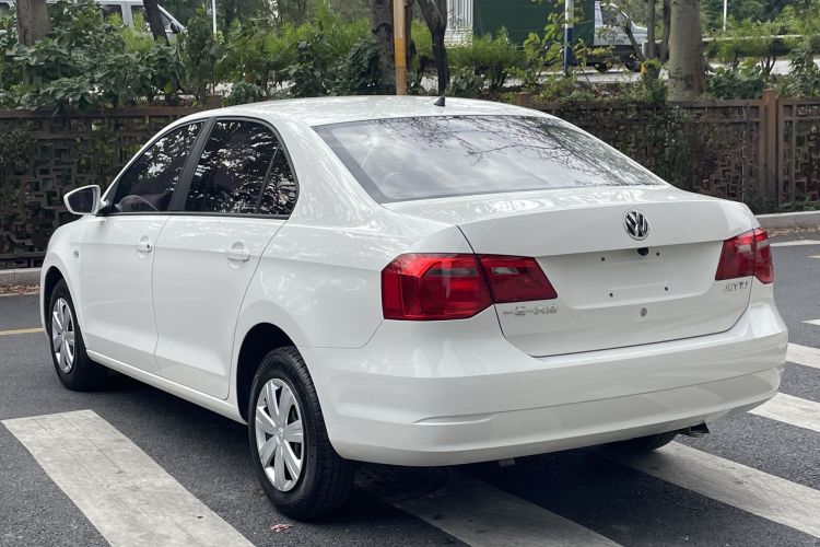 大众 捷达 2015款 质惠版 1.6L 手动时尚型车身外观6003