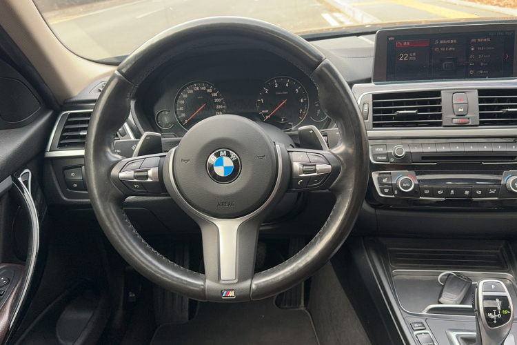 宝马3系 2018款 320Li 领先型M运动套装中控内饰7003