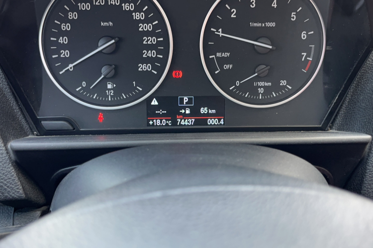 宝马2系(进口) 2015款 218i中控内饰15