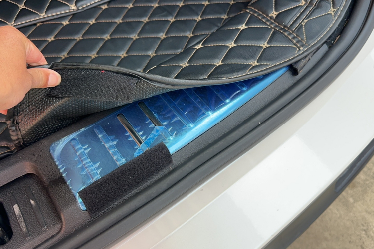 众泰T700 2017款 1.8T 双离合尊贵型中控内饰7014