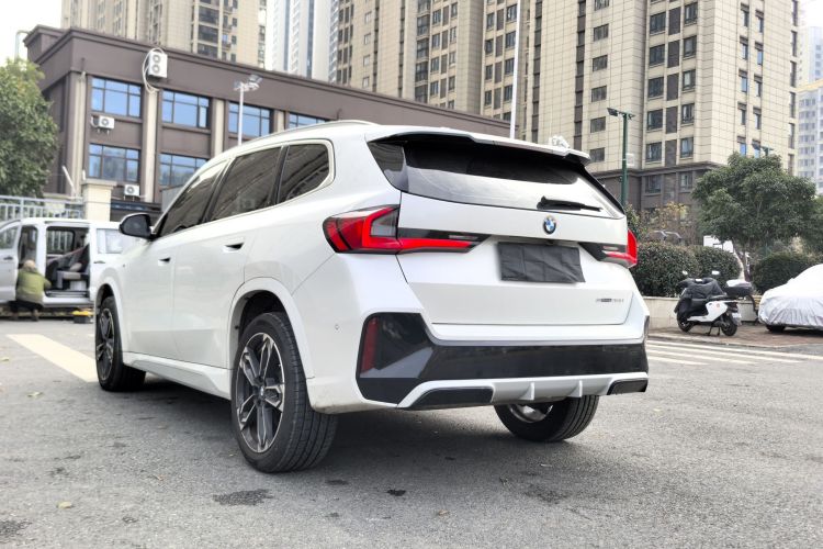 宝马X1 2023款 sDrive25Li M运动套装车身外观6005