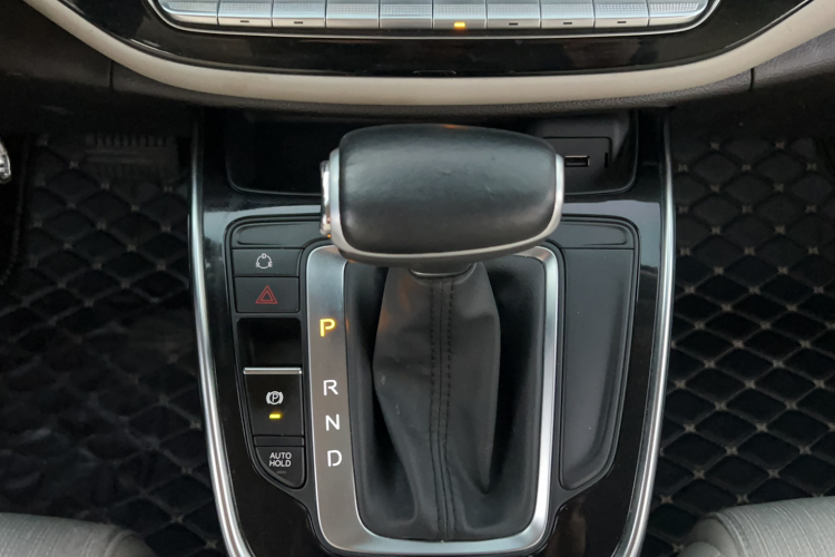 广汽传祺 传祺M6 2019款 270T DCT精英版（七座）国VI局部细节18