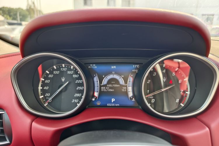 玛莎拉蒂 Levante 2016款 3.0T 标准型中控内饰15