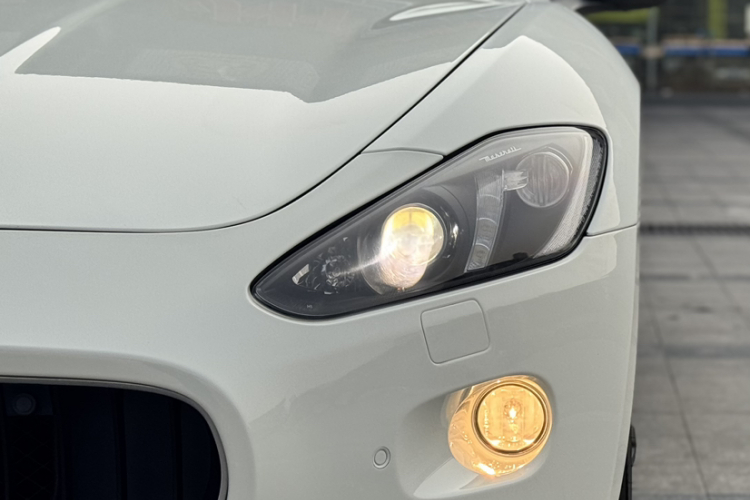 玛莎拉蒂 GranTurismo 2007款 4.2L 标准版局部细节9006