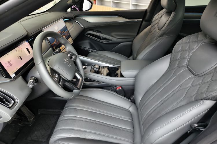 比亚迪 宋L EV 2025款 智驾版 662km 激光雷达卓越型车身外观6011