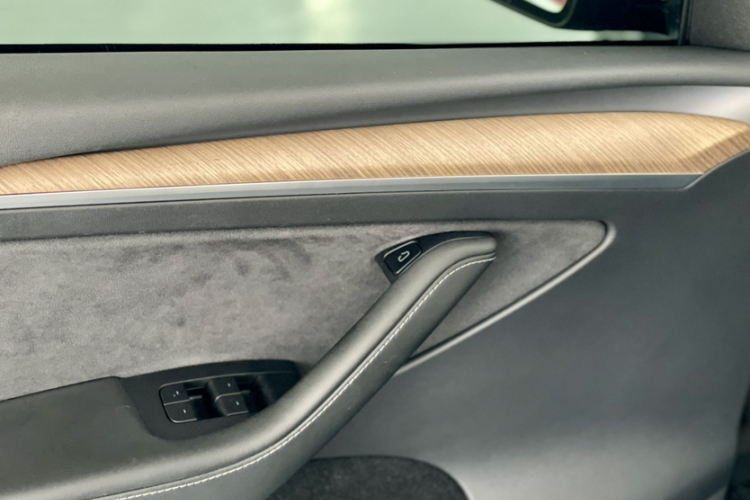 特斯拉 Model Y 2021款 长续航全轮驱动版 3D7中控内饰7002