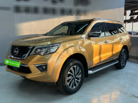 日产 途达 2018款 2.5L 自动四驱旗舰版