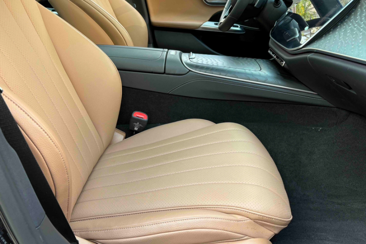 奔驰E级 2025款 E 300 L 时尚型局部细节41