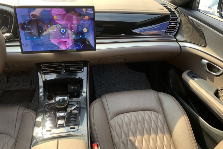 比亚迪 汉 2023款 DM-i 冠军版 121KM 尊贵型中控内饰7005