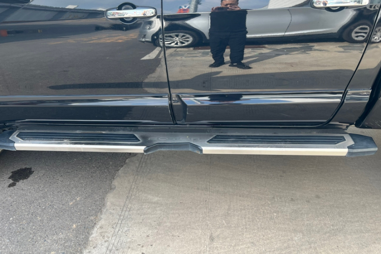 福田 大将军G9 2021款 2.0T装甲大将军手动两驱休闲版乐享型长箱4F20TC车身外观6008