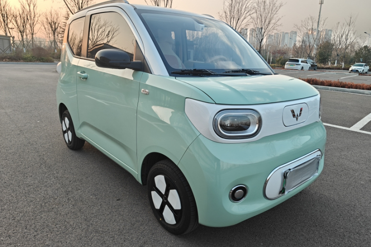 五菱汽车 宏光MINIEV 2024款 第三代 215km 进阶版车身外观6011