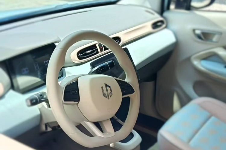 零跑汽车 零跑T03 2023款 403轻享版中控内饰7006