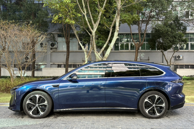 蔚来ET5T 2025款 75kWh Touring车身外观6008