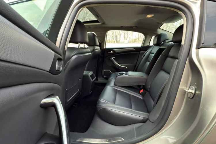 雪铁龙C5 2017款 350THP 自动豪华型中控内饰7005