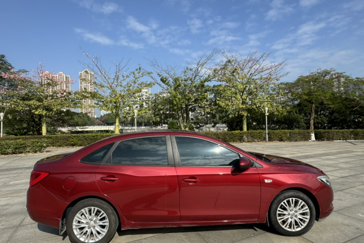 别克 英朗 2017款 15N 自动精英型车身外观6002