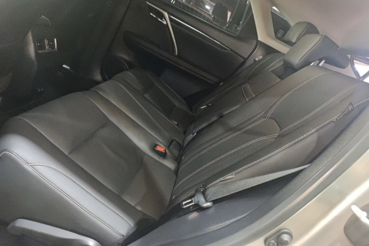 雷克萨斯RX 2020款 改款 300 两驱舒适版中控内饰7007