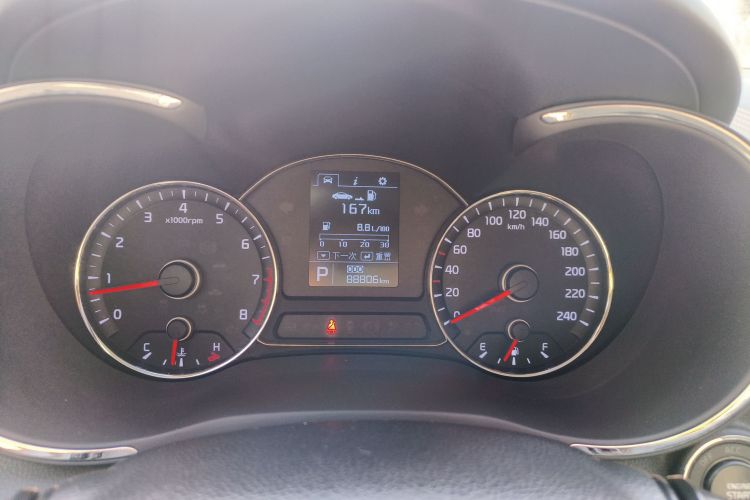 起亚K3 2015款 1.6L 自动DLX中控内饰15