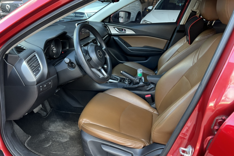 马自达3 昂克赛拉 2017款 三厢 1.5L 自动舒适型 国V中控内饰7005