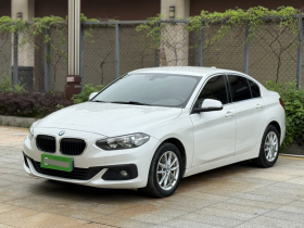 宝马1系 2018款 改款 118i 时尚型