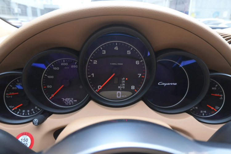 保时捷 2015款 Cayenne 3.0T中控内饰15