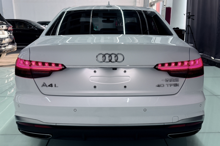 奥迪A4L 2023款 40 TFSI 时尚动感型车身外观6001