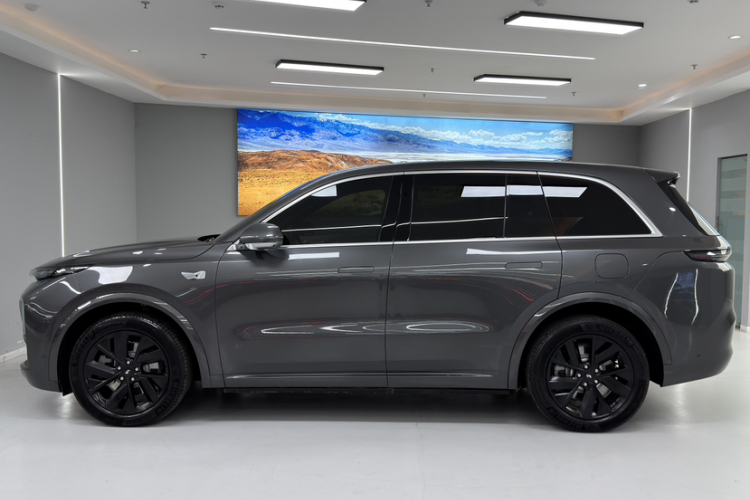 理想汽车 理想L8 2023款 Air车身外观6003