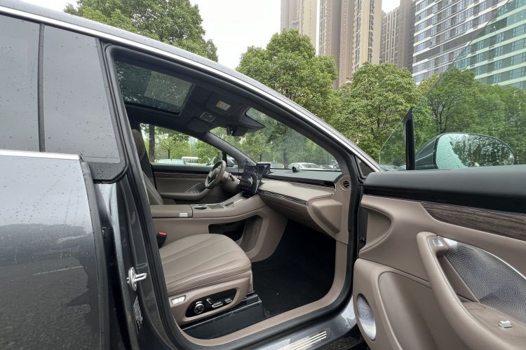 鸿蒙智行 智界R7 2025款 增程 251km Max局部细节41