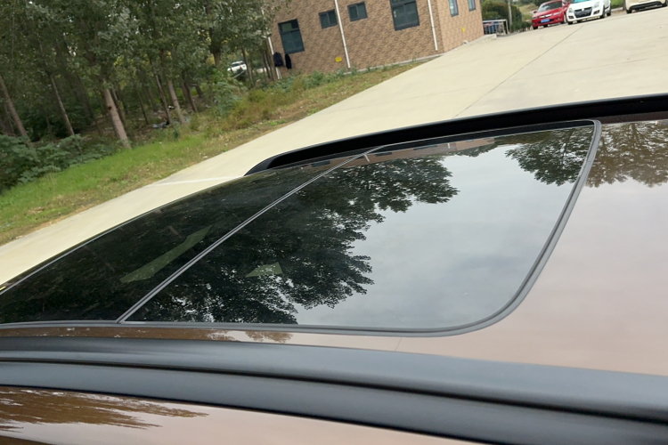 宝马X1 2014款 sDrive18i 时尚型车身外观6013