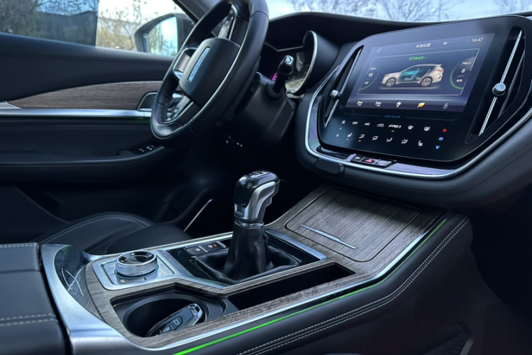 捷途X70 2020款 1.5T 手动尊行版 5座局部细节16