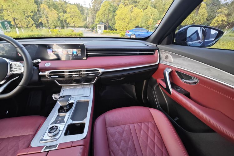 捷途X70 PLUS 2023款 1.6T DCT强者 7座局部细节41