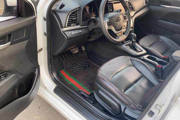 现代 领动 2016款 1.6L 自动智炫·精英型中控内饰7003