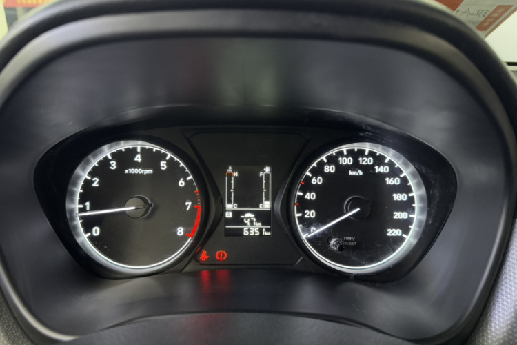 现代 瑞纳 2020款 1.4L 手动GL焕新版中控内饰15