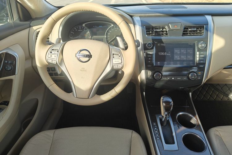 日产 天籁 2013款 2.5L XL领先版中控内饰7005