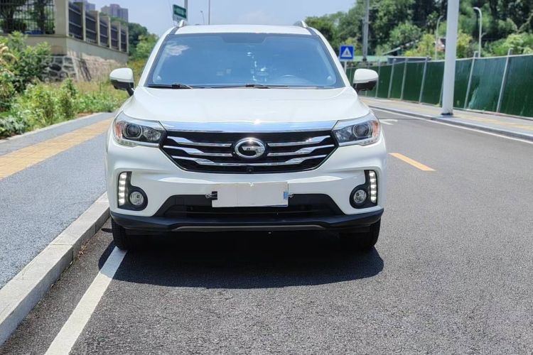 广汽传祺 传祺GS4 2017款 235T 自动两驱豪华智联版车身外观6001