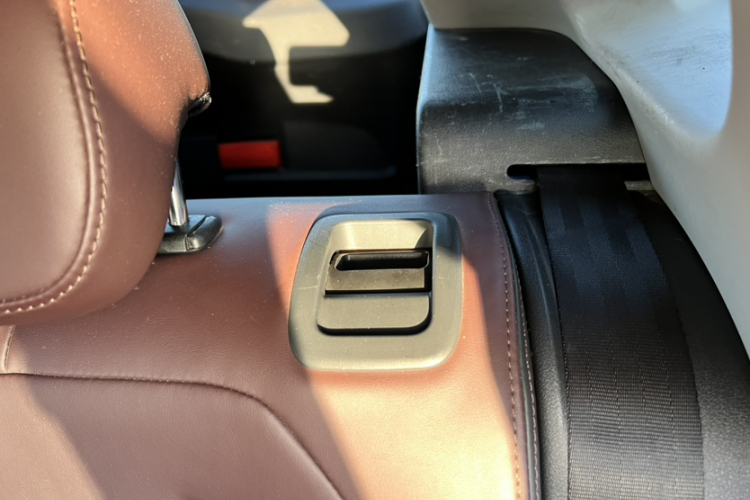 思皓QX 2021款 300T DCT追光版局部细节9005