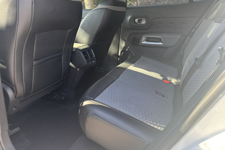 雪铁龙 天逸 C5 AIRCROSS 2019款 350THP 乐享型 国V中控内饰7003