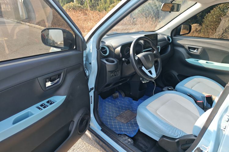 凌宝汽车 凌宝BOX 2022款 卓文君版中控内饰7003