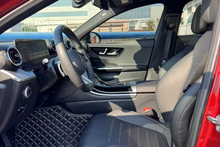 奔驰C级 2022款 改款 C 200 L 运动版中控内饰7005