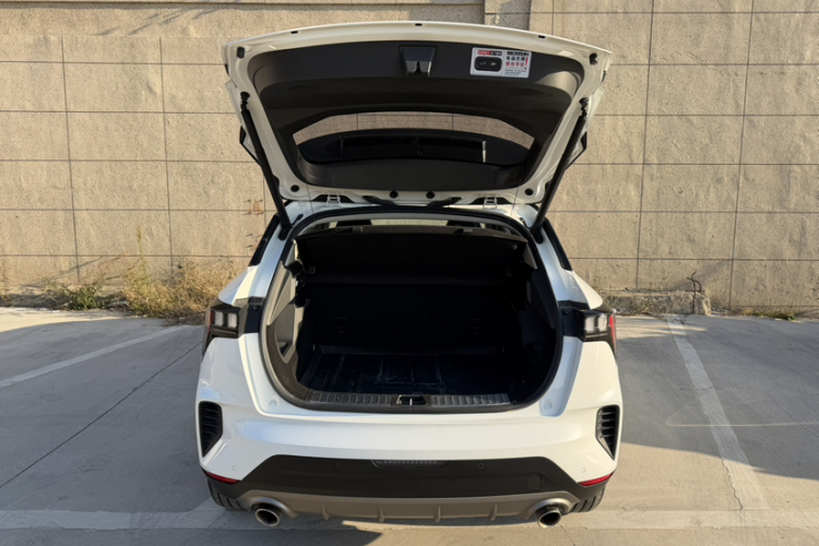 领克06 2020款 1.5T 耀Halo局部细节9001